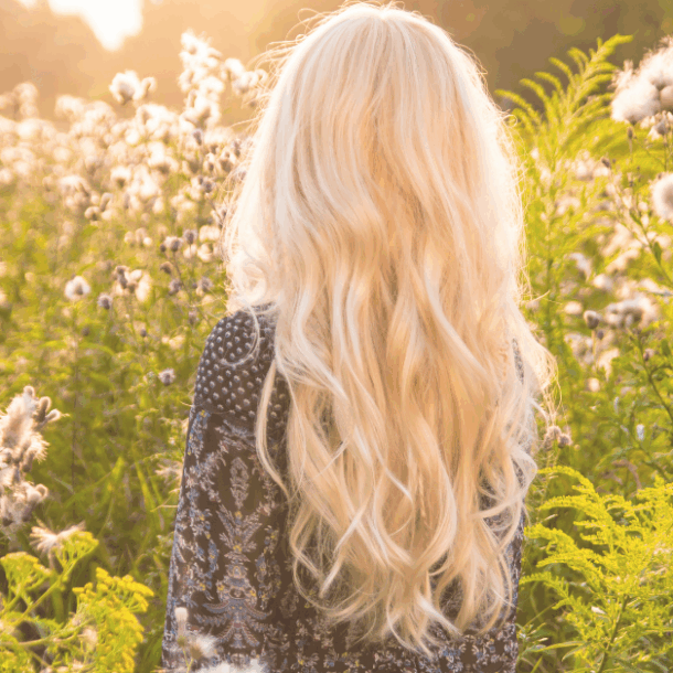 Der Herbst ist Vata-Zeit: Erfahre, wie Ayurveda dir hilft, Müdigkeit, Unruhe und Schlafprobleme auszugleichen. Online-Inspirationen bei Ayurveda Happiness.